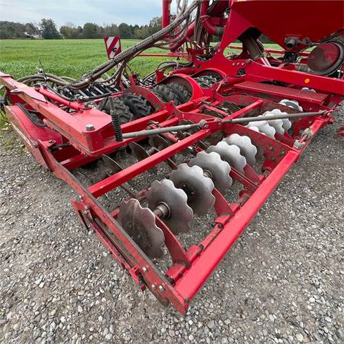 Semoir/ Planteuse Horsch Pronto 8 DC: photos 15 Semoir/ Planteuse Horsch Pronto 8 DC: photos 15