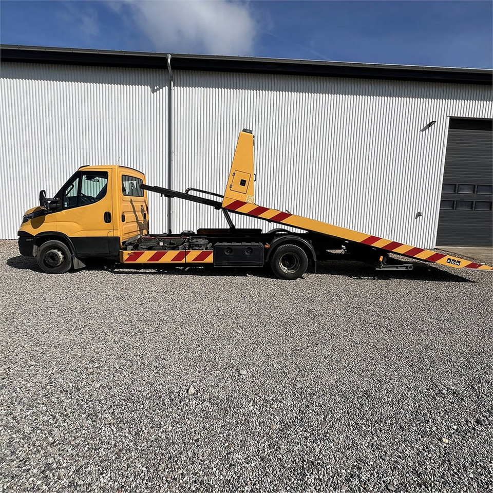 Iveco Daily 70c - Remorqueuse: photos 4 Iveco Daily 70c - Remorqueuse: photos 4