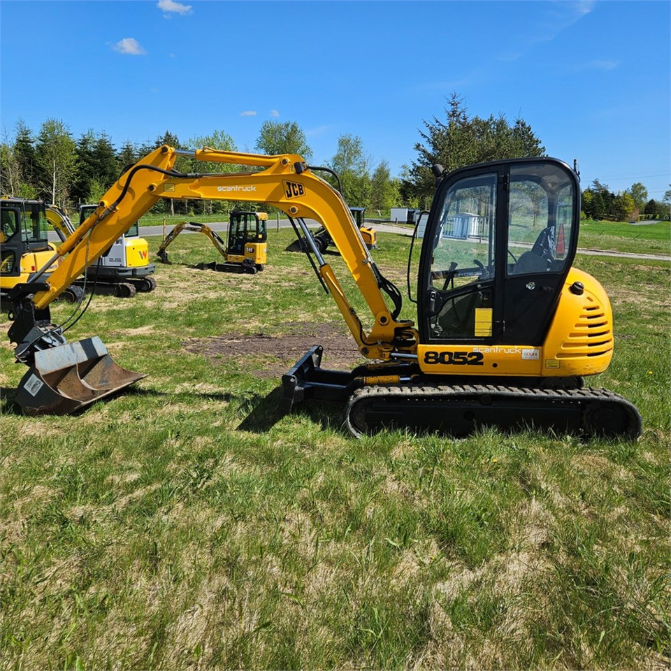 JCB 8052 - Mini pelle: photos 1 JCB 8052 - Mini pelle: photos 1