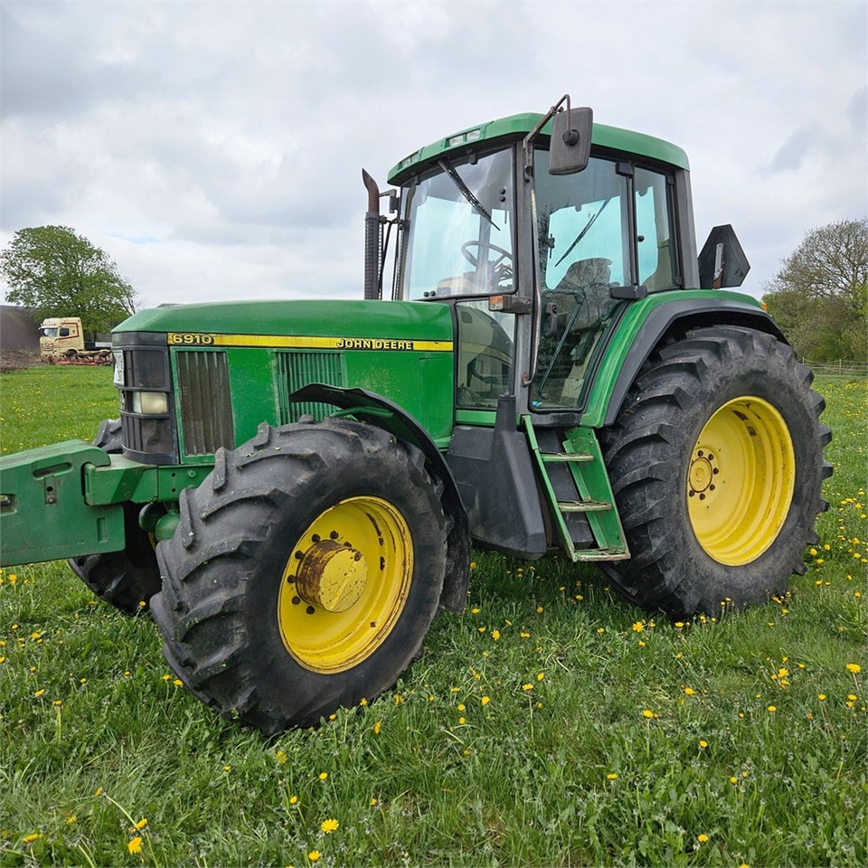 John Deere 6910 - Tracteur agricole: photos 1 John Deere 6910 - Tracteur agricole: photos 1