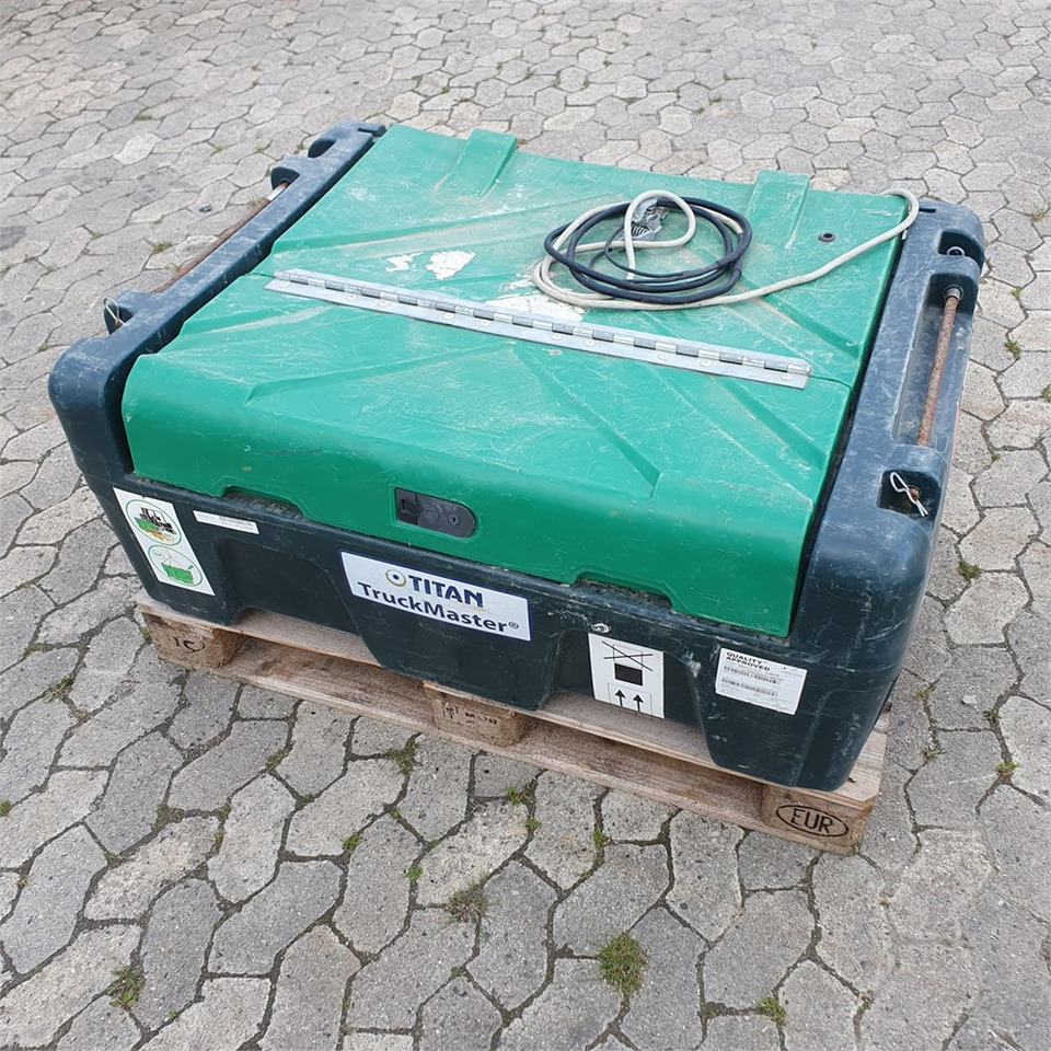 Kingspan 200 Liter - Cuve de stockage: photos 1 Kingspan 200 Liter - Cuve de stockage: photos 1
