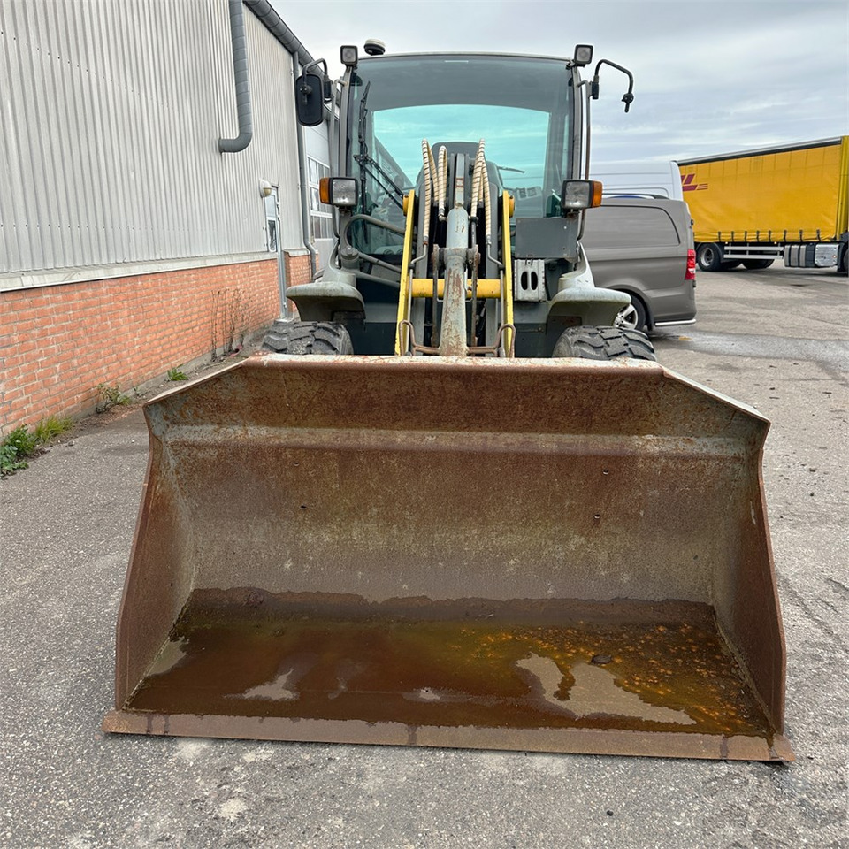 Kramer 380 - Chargeuse sur pneus: photos 4 Kramer 380 - Chargeuse sur pneus: photos 4