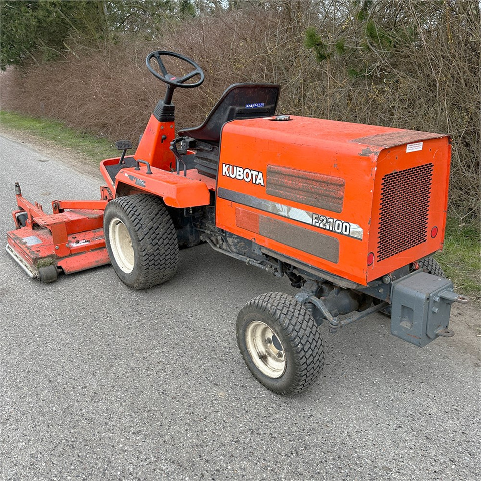 Kubota F2100 - Motofaucheuse: photos 3 Kubota F2100 - Motofaucheuse: photos 3