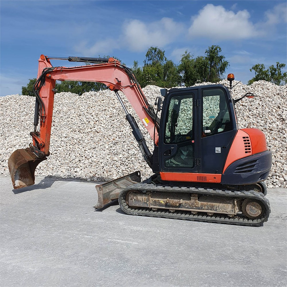 Kubota Kubota KX080-4 - Mini pelle: photos 1 Kubota Kubota KX080-4 - Mini pelle: photos 1
