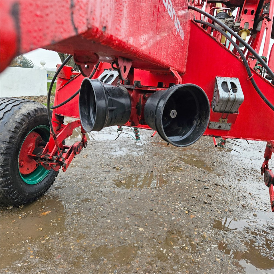 Matériel de fenaison Kverneland Taarup 90150 V: photos 12