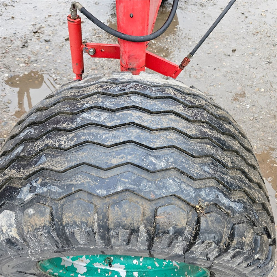 Matériel de fenaison Kverneland Taarup 90150 V: photos 13