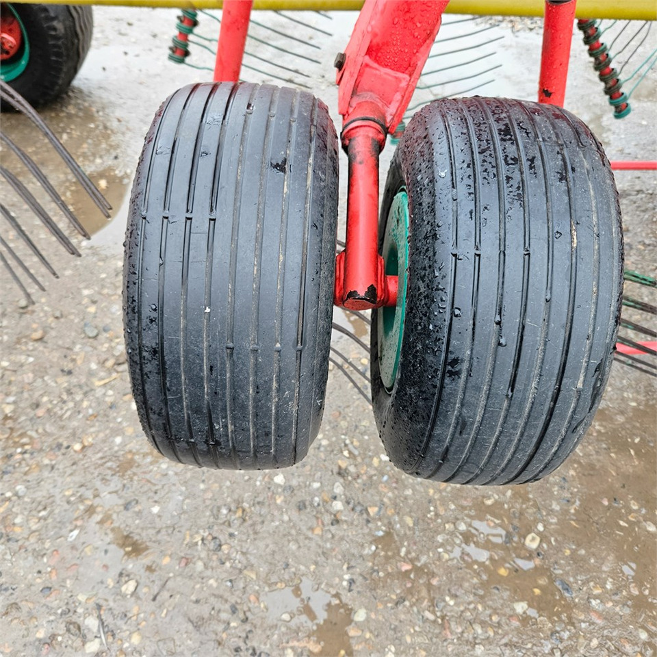 Matériel de fenaison Kverneland Taarup 90150 V: photos 17