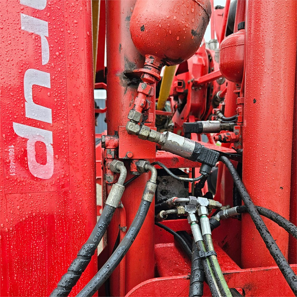 Matériel de fenaison Kverneland Taarup 90150 V: photos 10