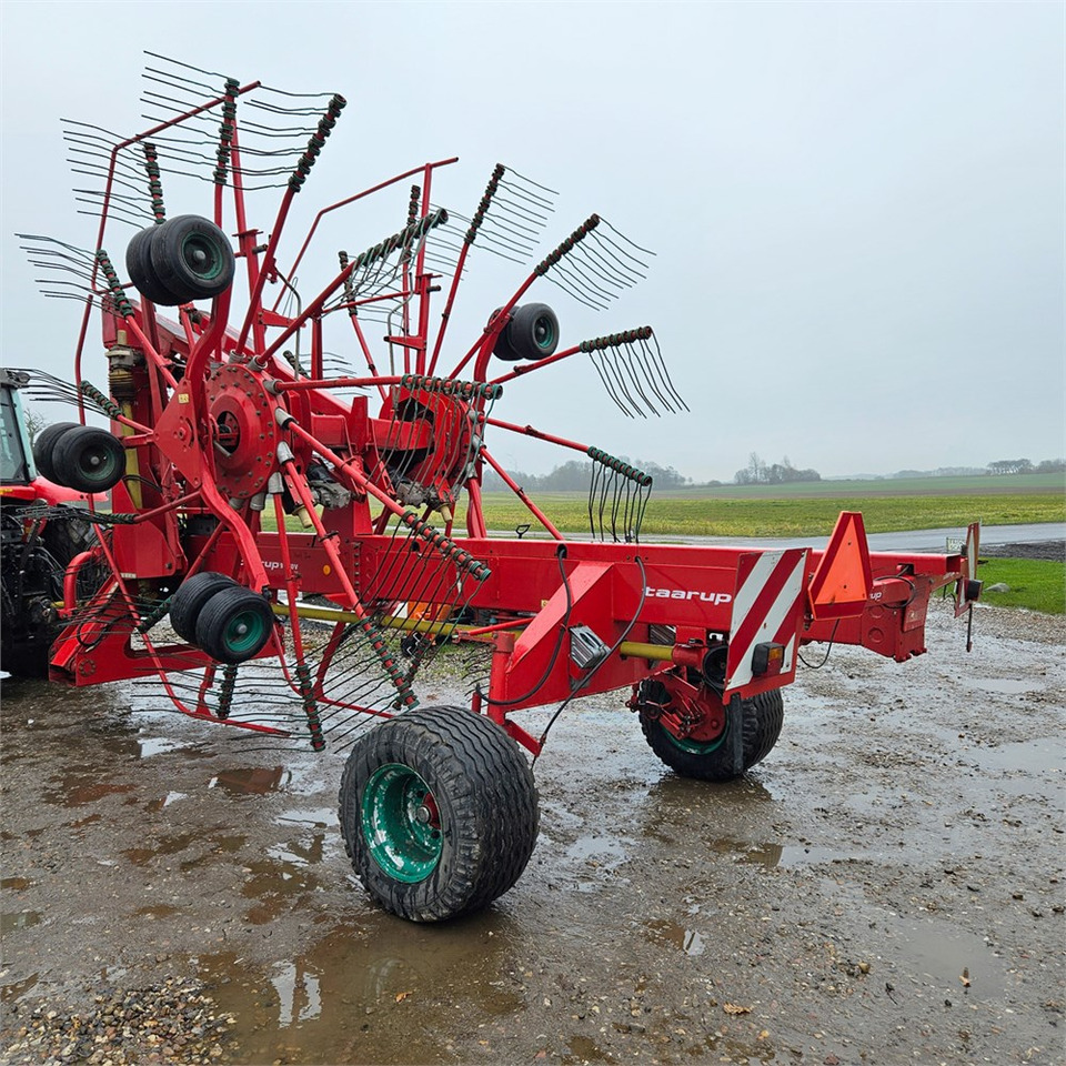 Kverneland Taarup 90150 V - Matériel de fenaison: photos 2 Kverneland Taarup 90150 V - Matériel de fenaison: photos 2