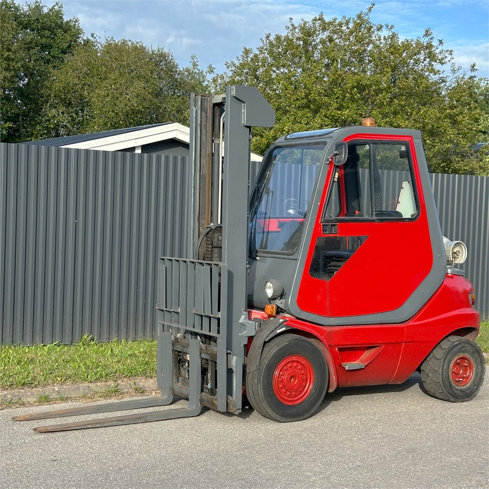 Linde H25T-03 - Chariot élévateur: photos 1 Linde H25T-03 - Chariot élévateur: photos 1