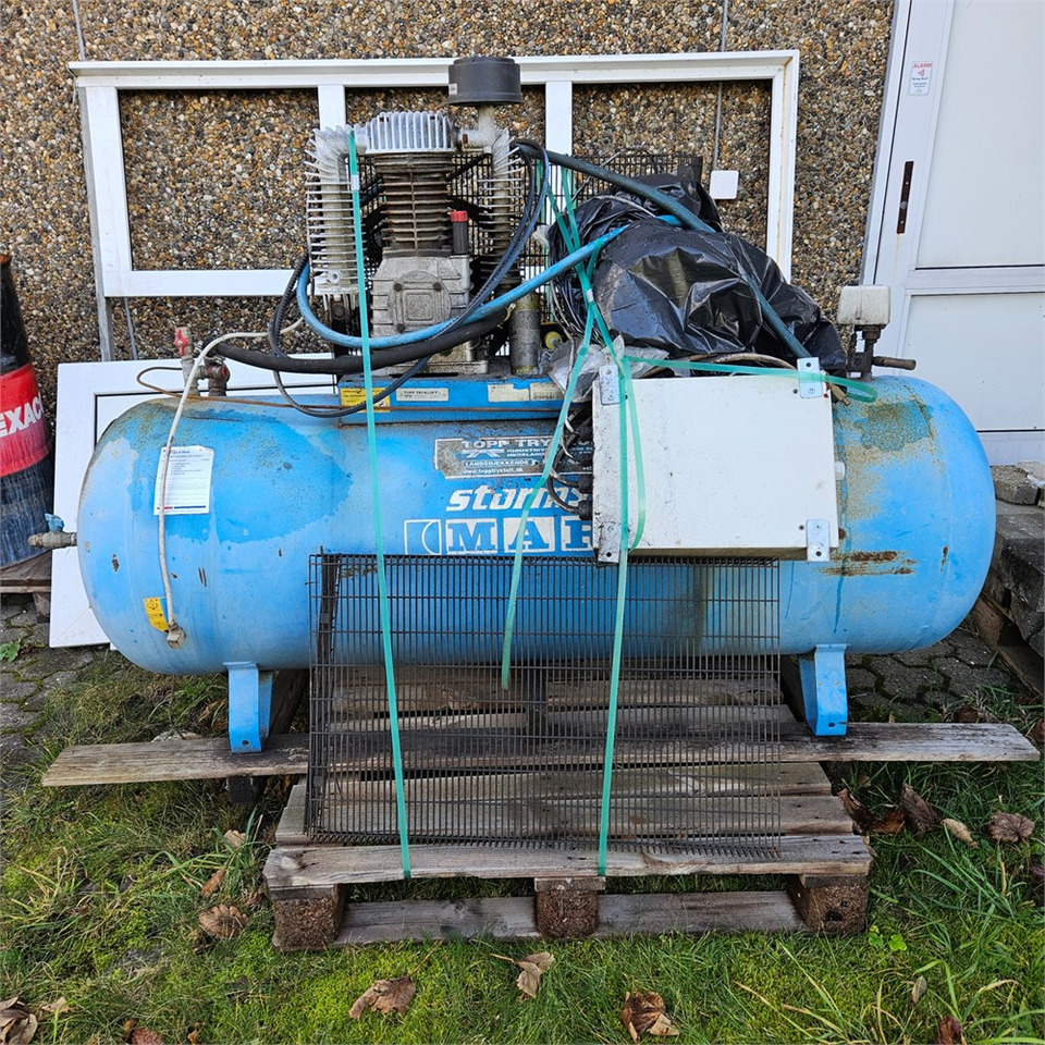 Mark Stormy pro 500F10XY - Compresseur d'air: photos 2 Mark Stormy pro 500F10XY - Compresseur d'air: photos 2