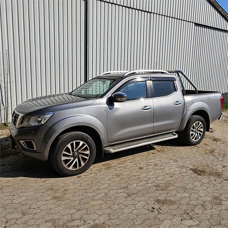 Nissan Navara - Pick-up: photos 1 Nissan Navara - Pick-up: photos 1