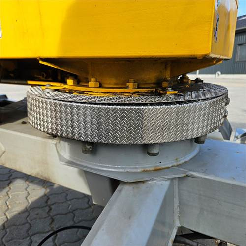 Crédit-bail de Omme 1550 EXB Omme 1550 EXB: photos 21 Crédit-bail de Omme 1550 EXB Omme 1550 EXB: photos 21