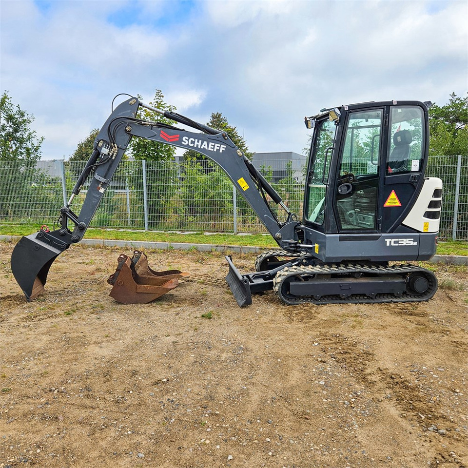 Schaeff-Terex TC35-2 - Mini pelle: photos 1 Schaeff-Terex TC35-2 - Mini pelle: photos 1