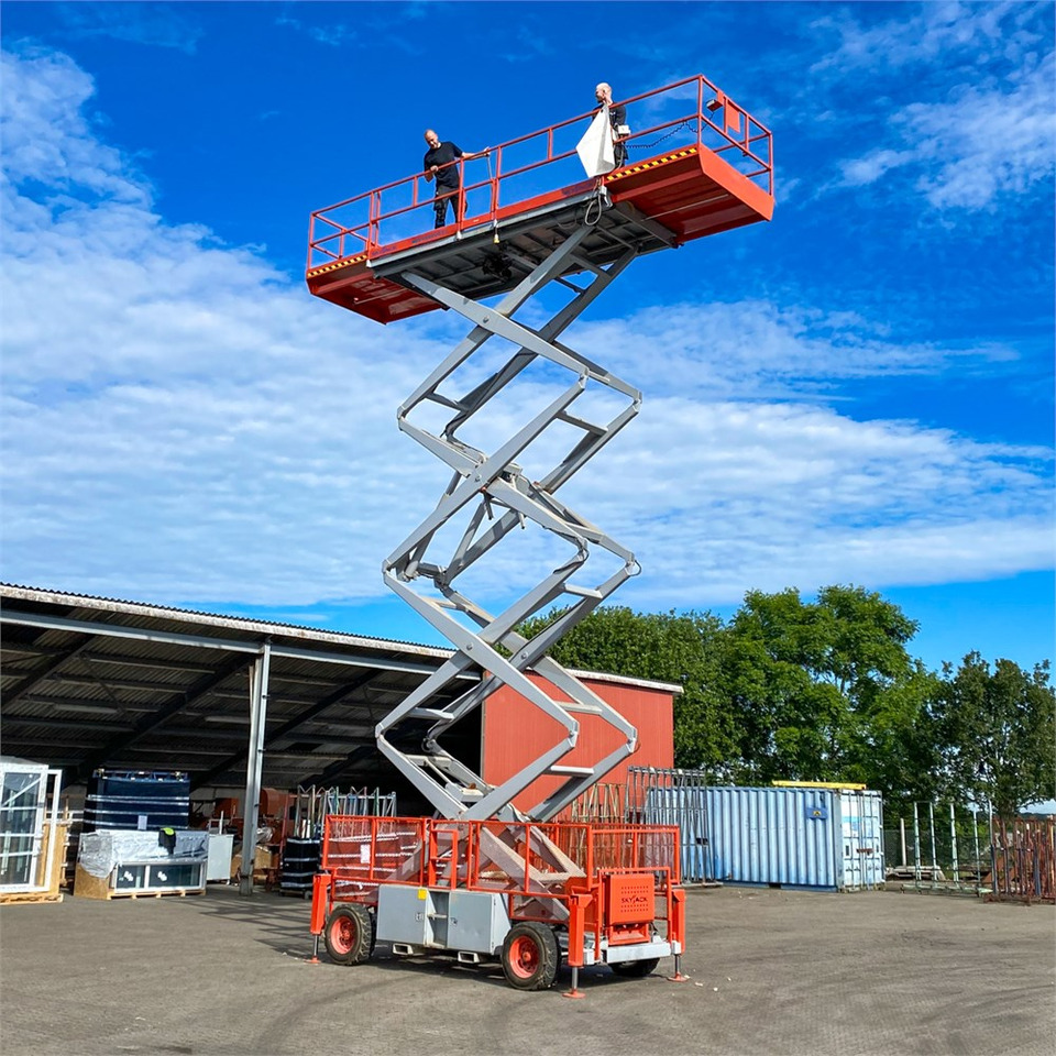 Skyjack SJ9250 - Nacelle ciseaux: photos 1 Skyjack SJ9250 - Nacelle ciseaux: photos 1