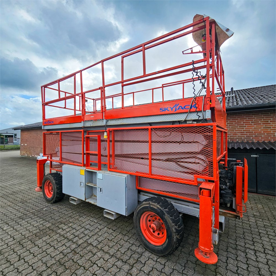 Skyjack SJ9250 - Nacelle ciseaux: photos 5 Skyjack SJ9250 - Nacelle ciseaux: photos 5