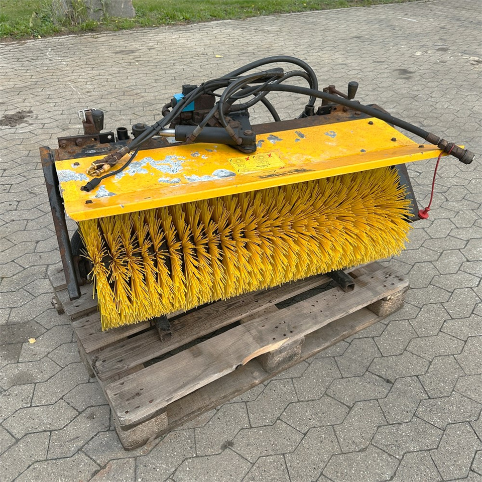 Stenballe HF 1300 LF - Brosse: photos 1 Stenballe HF 1300 LF - Brosse: photos 1