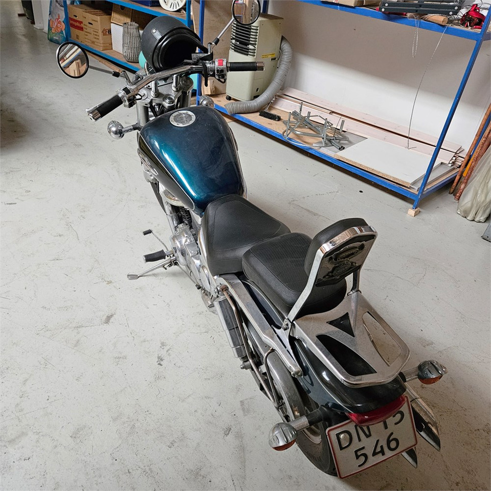 Suzuki Marauder VZ 800 - Motocyclette: photos 3 Suzuki Marauder VZ 800 - Motocyclette: photos 3