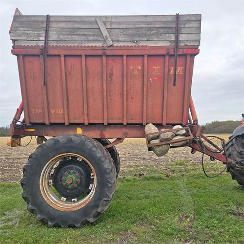 TIM 441 - 803 - Benne agricole: photos 2 TIM 441 - 803 - Benne agricole: photos 2