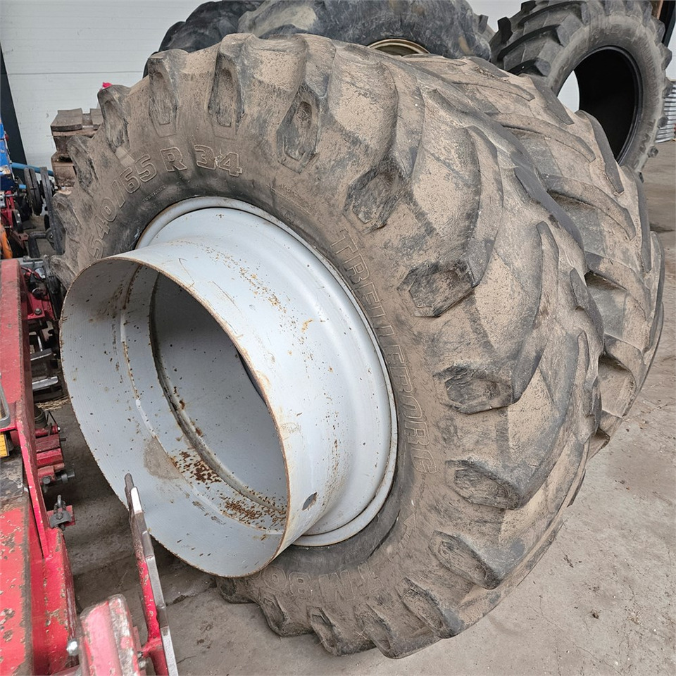 Trelleborg TM800 - Tracteur agricole: photos 3 Trelleborg TM800 - Tracteur agricole: photos 3