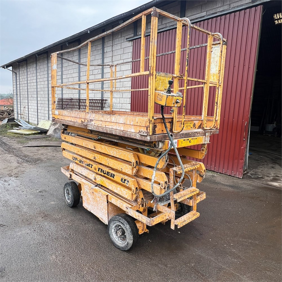 UpRight Tiger F5024-01 - Nacelle ciseaux: photos 2 UpRight Tiger F5024-01 - Nacelle ciseaux: photos 2