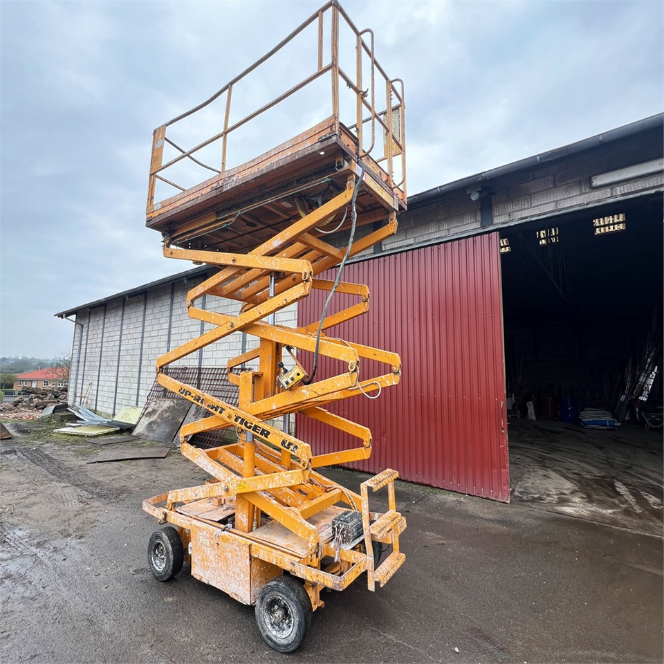 UpRight Tiger F5024-01 - Nacelle ciseaux: photos 1 UpRight Tiger F5024-01 - Nacelle ciseaux: photos 1