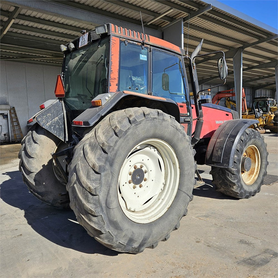Valmet Valtra 8450 - Tracteur agricole: photos 5 Valmet Valtra 8450 - Tracteur agricole: photos 5