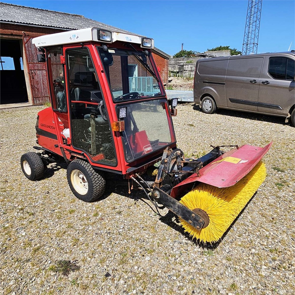 Toro Groundsmaster 228 D - Véhicule de voirie/ Spécial: photos 2 Toro Groundsmaster 228 D - Véhicule de voirie/ Spécial: photos 2