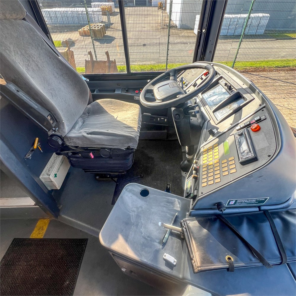 Bus urbain Volvo B7R Contrast: photos 11