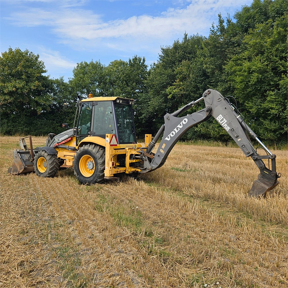 Volvo BL71 Plus - Tractopelle: photos 4 Volvo BL71 Plus - Tractopelle: photos 4