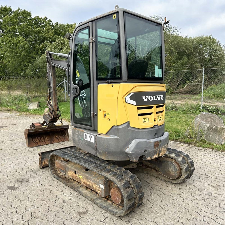 Volvo ECR25 D - Mini pelle: photos 3 Volvo ECR25 D - Mini pelle: photos 3