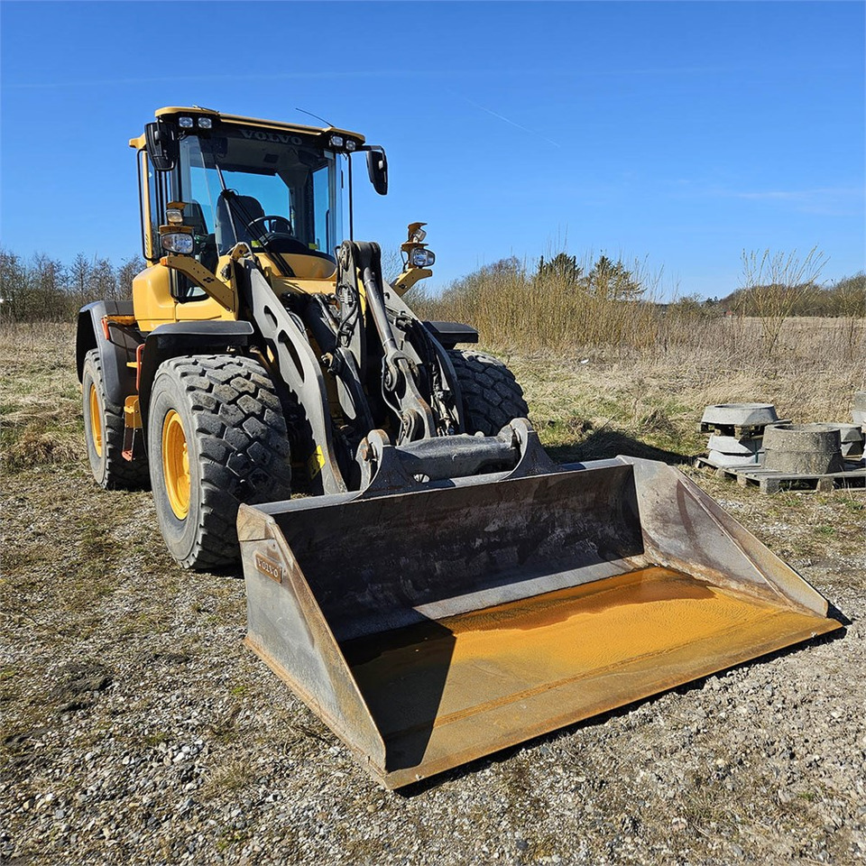 Volvo L70 H - Chargeuse sur pneus: photos 2 Volvo L70 H - Chargeuse sur pneus: photos 2