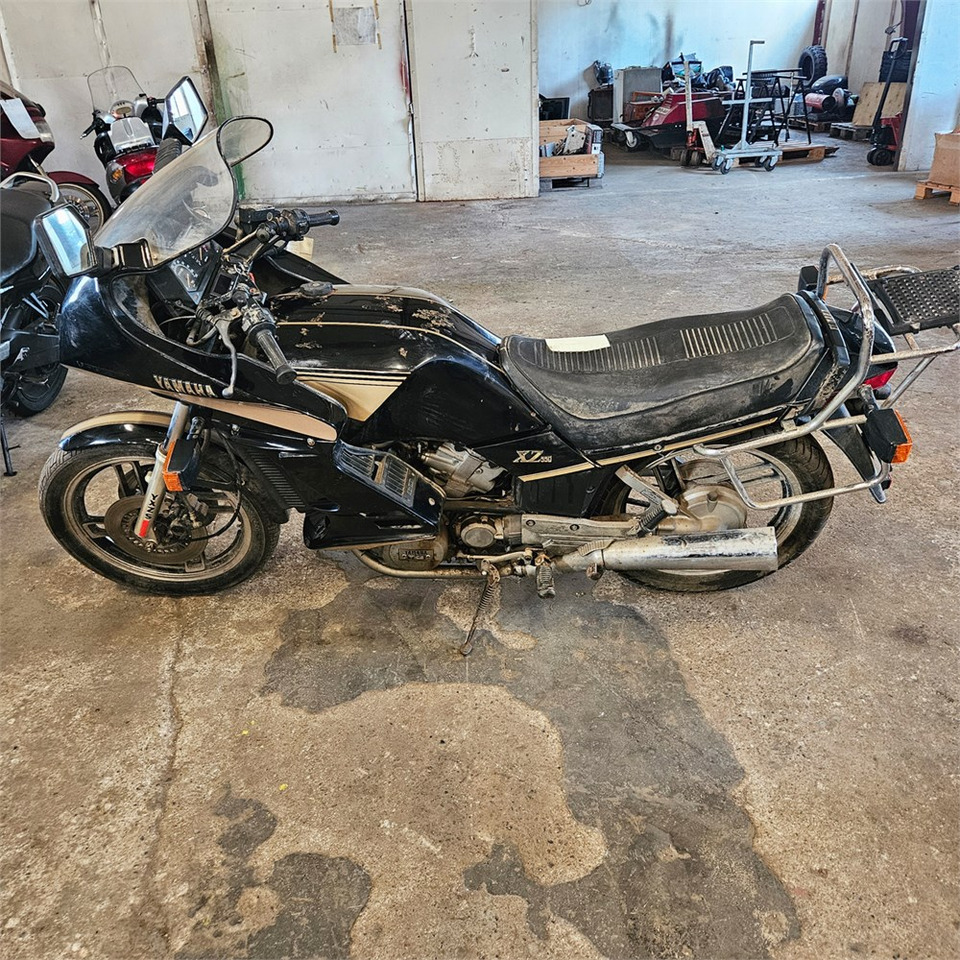 Yamaha XZ550 - Motocyclette: photos 2 Yamaha XZ550 - Motocyclette: photos 2