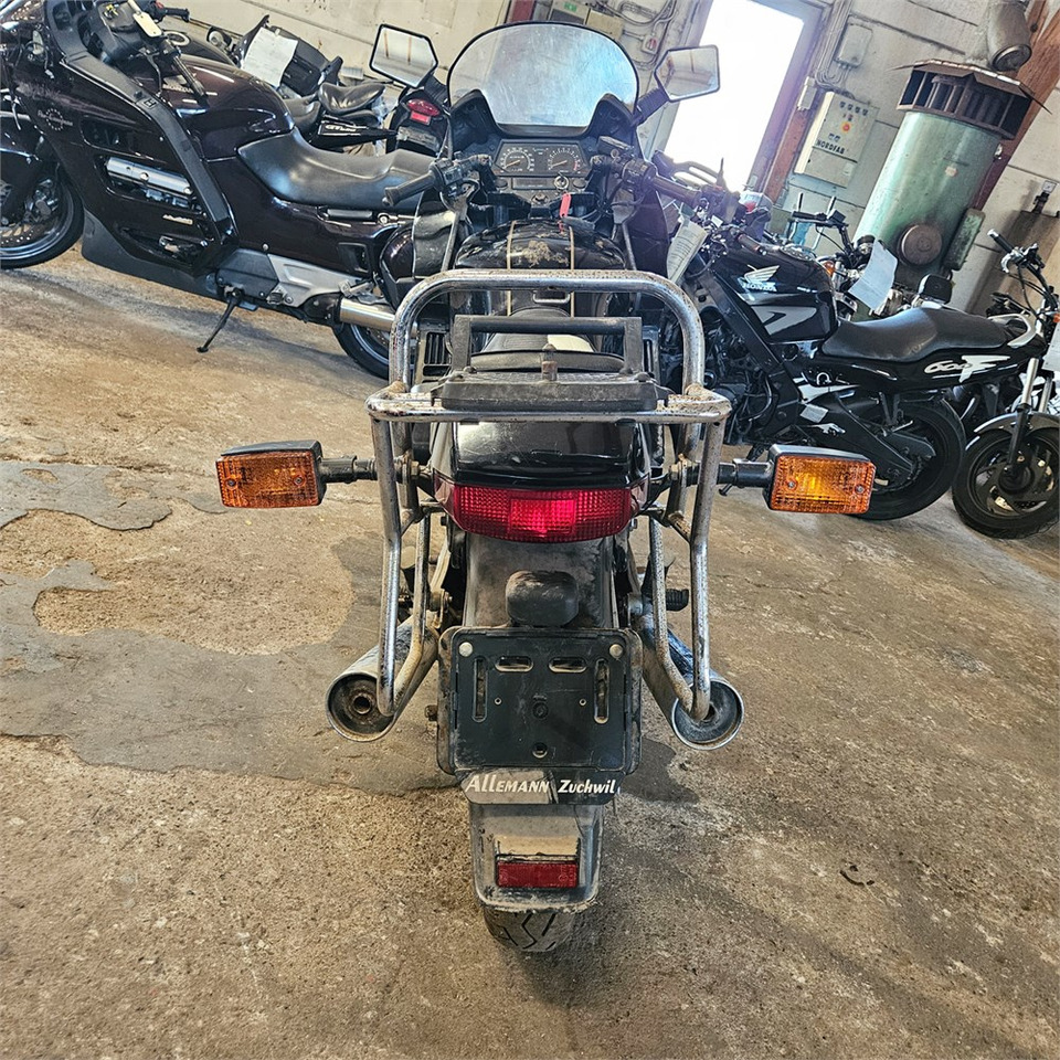 Yamaha XZ550 - Motocyclette: photos 4 Yamaha XZ550 - Motocyclette: photos 4