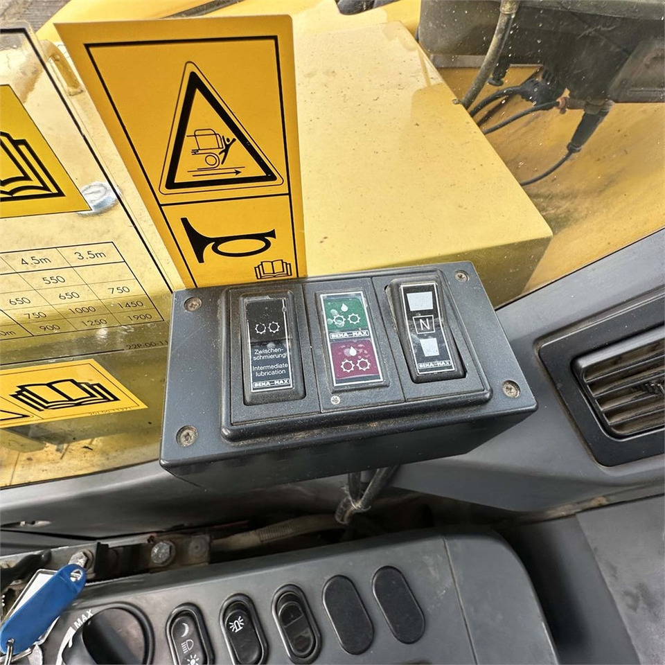 Mini pelle Yanmar VIO80-1A: photos 42 Mini pelle Yanmar VIO80-1A: photos 42