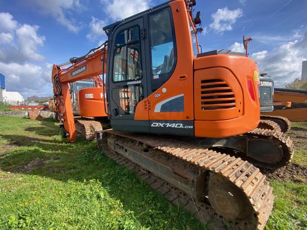 Doosan DX 140 LCR-5 - Pelle sur chenille: photos 2 Doosan DX 140 LCR-5 - Pelle sur chenille: photos 2