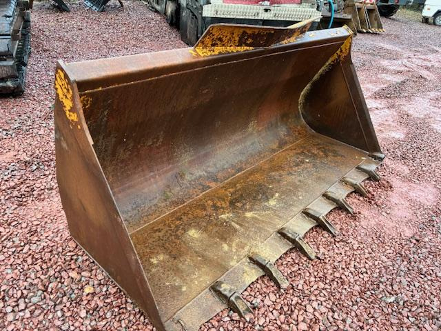 HYDREMA 2M45 - Godet pour chargeur: photos 1 HYDREMA 2M45 - Godet pour chargeur: photos 1