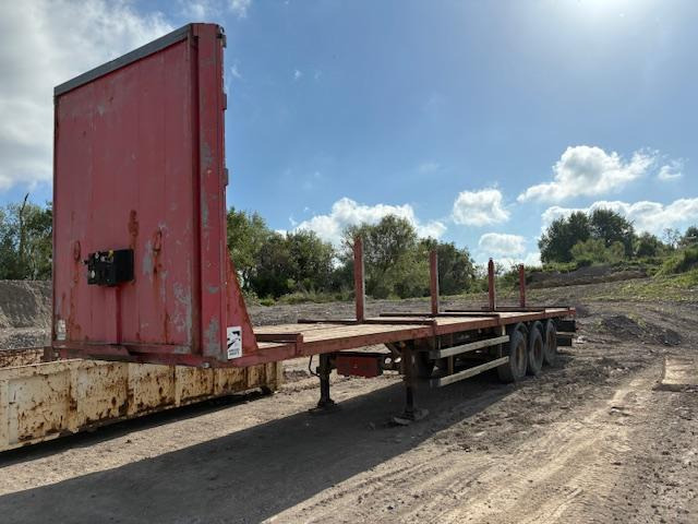 Lecitrailer SEMI PLATEAU 3 ESSIEUX - Remorque plateau: photos 1 Lecitrailer SEMI PLATEAU 3 ESSIEUX - Remorque plateau: photos 1
