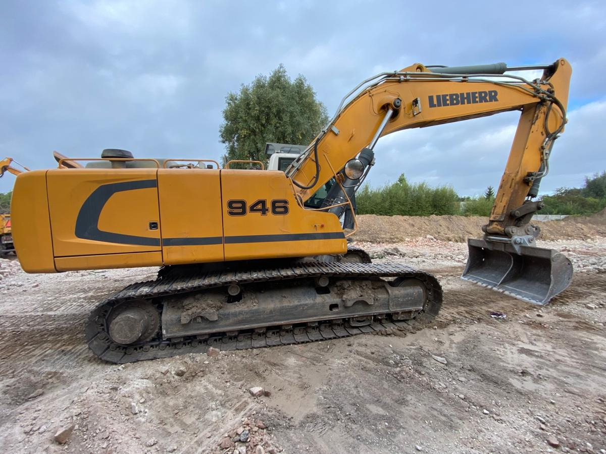 Liebherr R 946 NLC - Pelle sur chenille: photos 2 Liebherr R 946 NLC - Pelle sur chenille: photos 2
