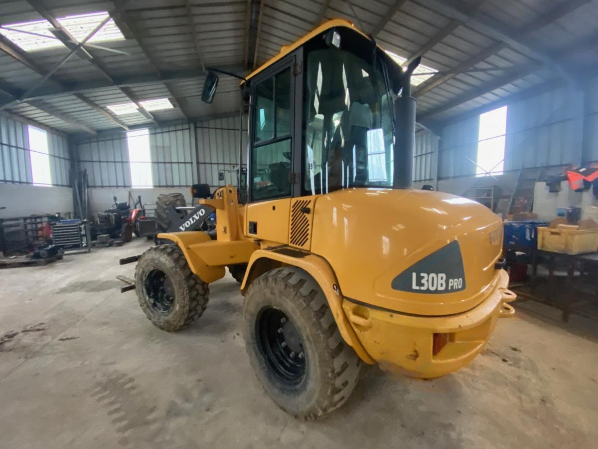 Volvo L 30 B ZX - Valet de ferme: photos 4 Volvo L 30 B ZX - Valet de ferme: photos 4