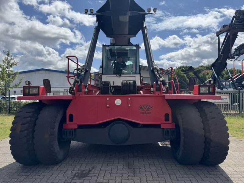 CVS Ferrari F258.6 - Reach stacker: photos 5 CVS Ferrari F258.6 - Reach stacker: photos 5