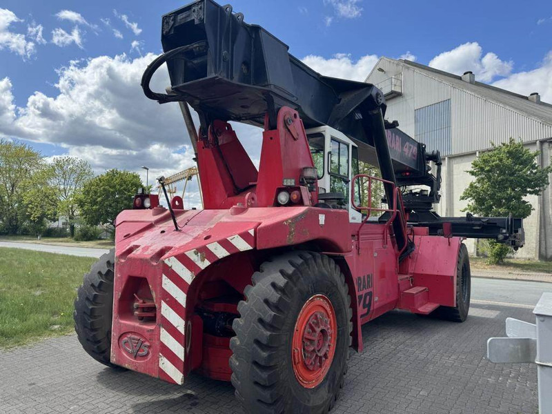 CVS Ferrari F479.5 - Reach stacker: photos 3 CVS Ferrari F479.5 - Reach stacker: photos 3