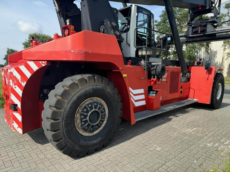 CVS Ferrari F500RS3 - Reach stacker: photos 3 CVS Ferrari F500RS3 - Reach stacker: photos 3