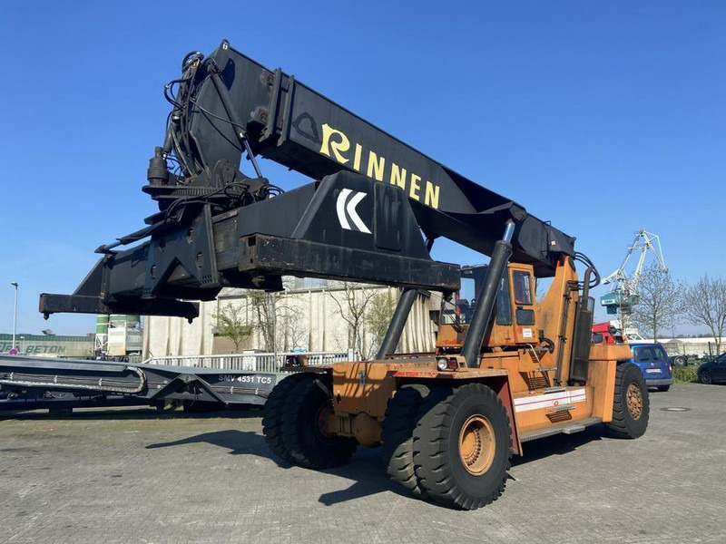Kalmar DC4160RS4 - Reach stacker: photos 1 Kalmar DC4160RS4 - Reach stacker: photos 1