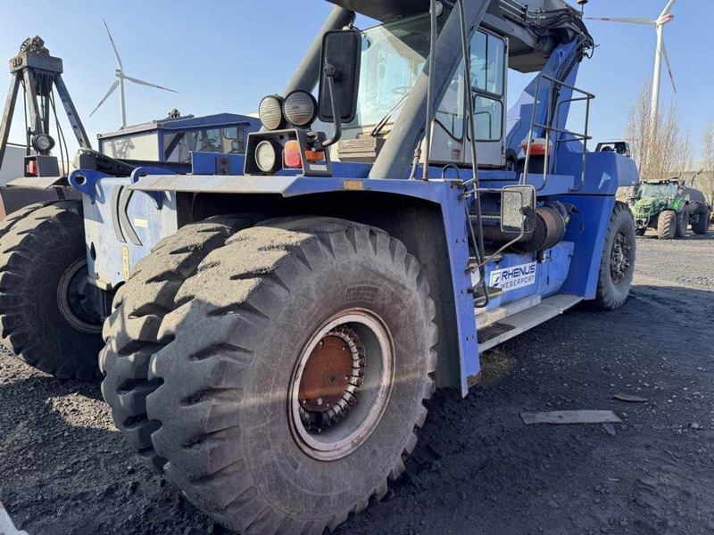 Kalmar DRF450-60S5K - Reach stacker: photos 2 Kalmar DRF450-60S5K - Reach stacker: photos 2