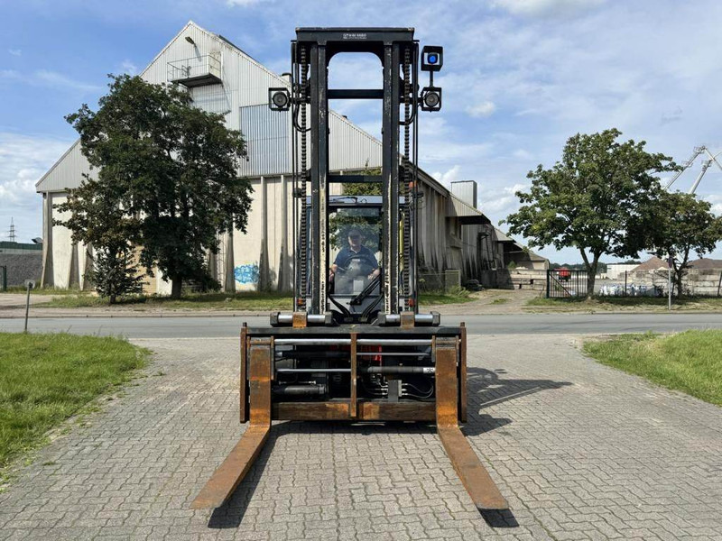 Kalmar ECF80-1100 - Chariot élévateur électrique: photos 4 Kalmar ECF80-1100 - Chariot élévateur électrique: photos 4