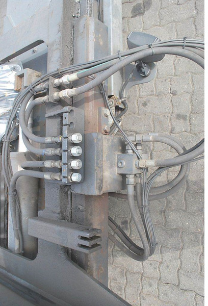 Crédit-bail de Kalmar 20-40 feet Sidespreader Kalmar 20-40 feet Sidespreader: photos 6