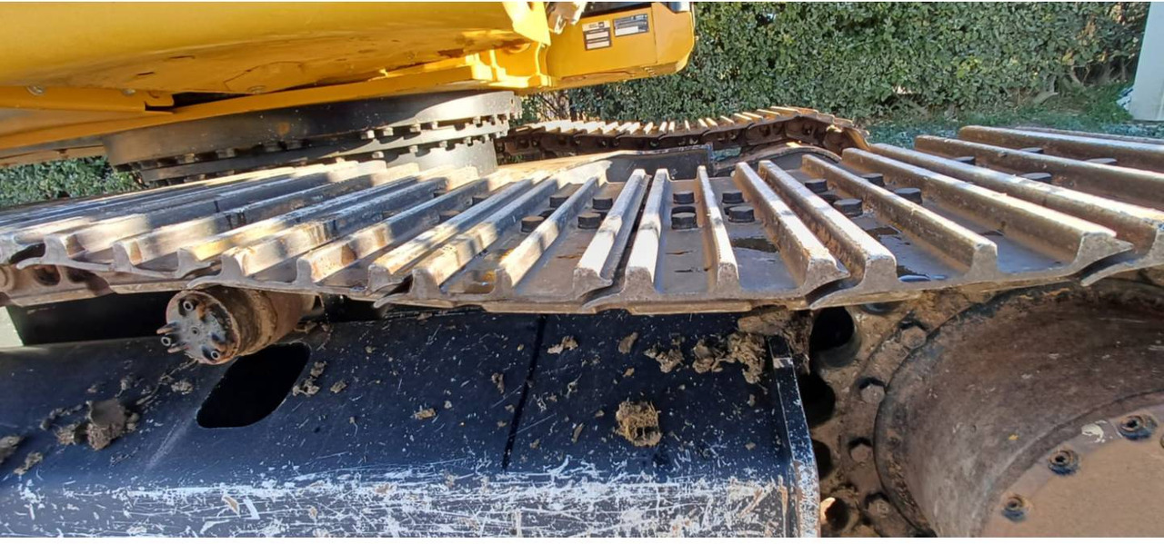 Pelle sur chenille CAT 317 GC: photos 18