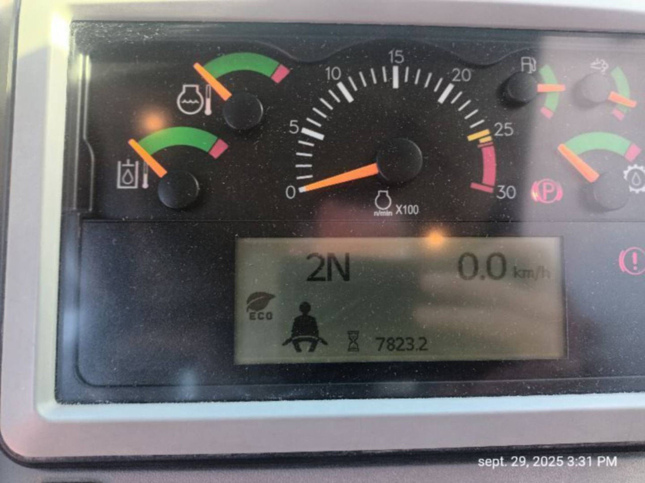 CAT 966M - Chargeuse sur pneus: photos 5 CAT 966M - Chargeuse sur pneus: photos 5