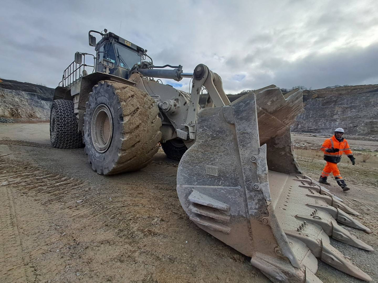 CAT 992K - Chargeuse sur pneus: photos 2 CAT 992K - Chargeuse sur pneus: photos 2